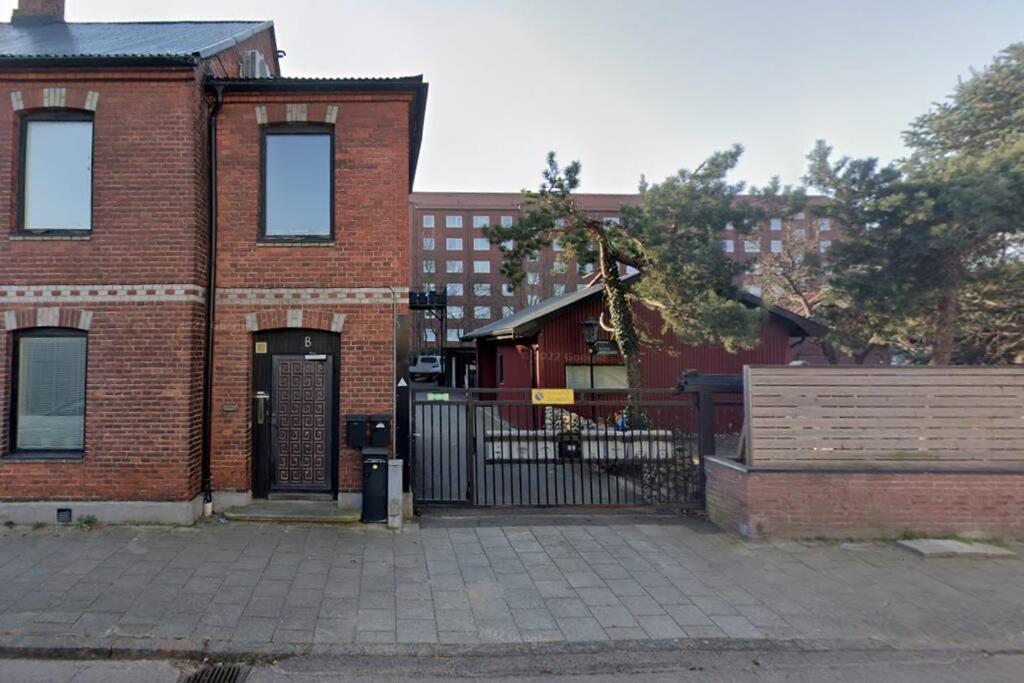 Historical Malt Factory Apartment, 6 Bedrooms, Sleeps 12 , Hot Tub Helsingborg Exterior photo